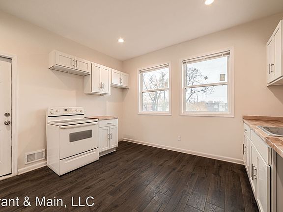 4th image of 311 Owen St #11633819