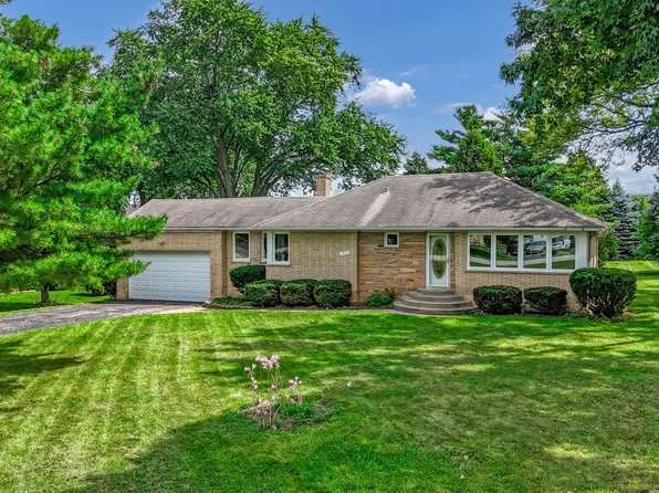7N435 Linden Ave, Medinah, IL 60157