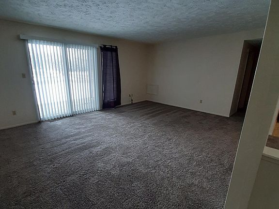 2 Bedroom, Large Living Rooms