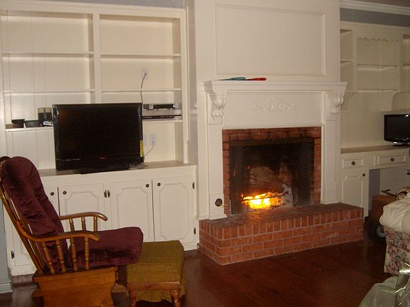 fireplace with gas starter