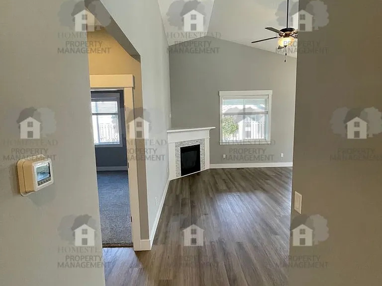 1062 Chestnut St — Photo 10