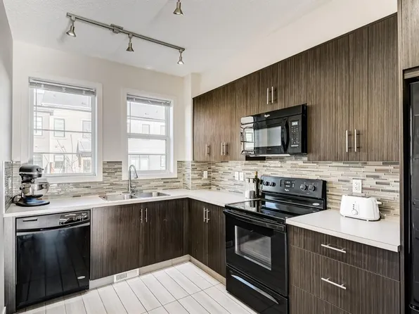 514 Walden Cir SE #514, Calgary, AB T2X 0Y4