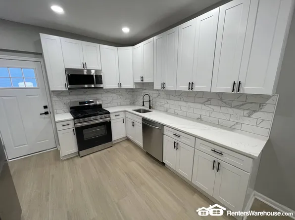 2406 E Madison St, Baltimore, MD 21205