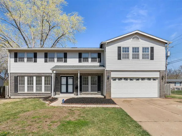 7 Beavertail Ct, Florissant, MO 63033