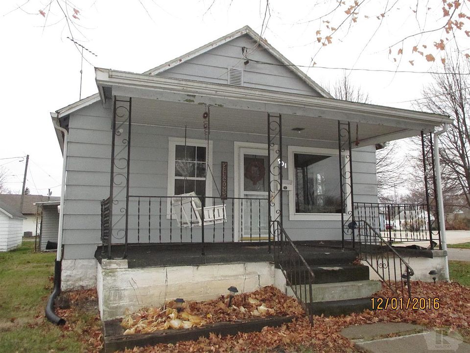 1st image of 901 S 8th St