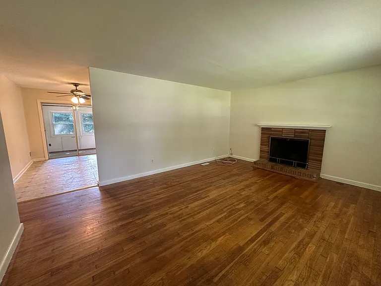 1408 Dermott Ave — Photo 7