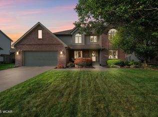 2522 Spruce Loop Rd, Sylvania, OH 43560