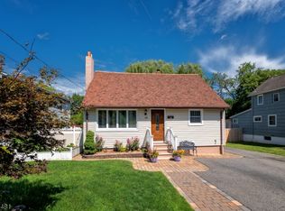 10 Elm St, Butler, NJ 07405