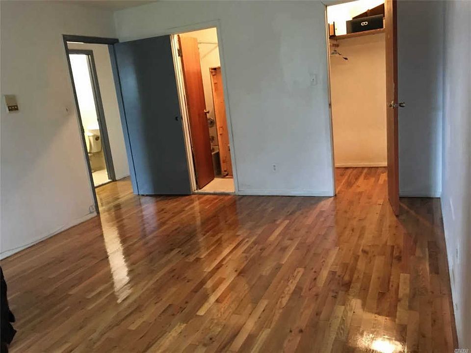 2nd image of 10811 44th Ave