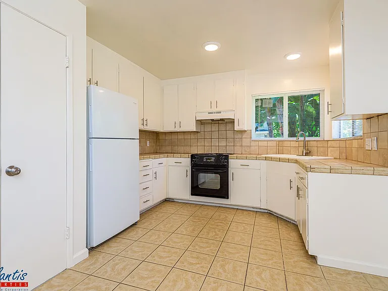 3711 Underwood Dr — Photo 5