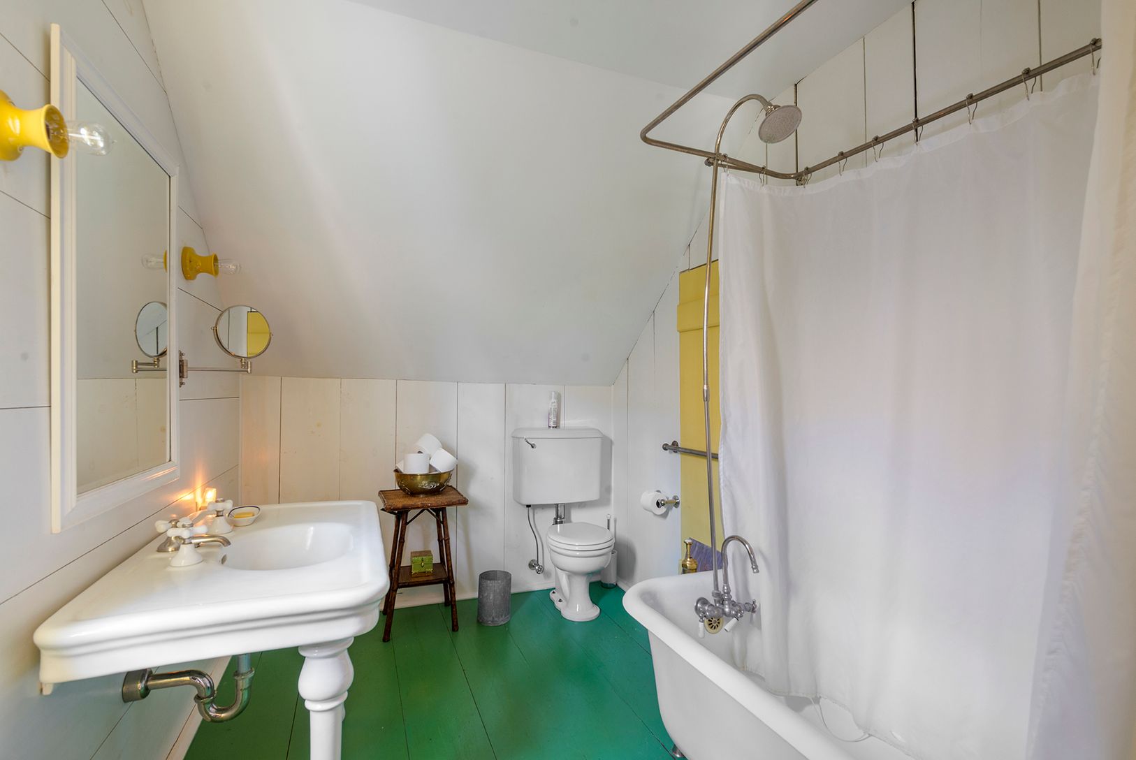  Guest Bathroom on 2nd Floor