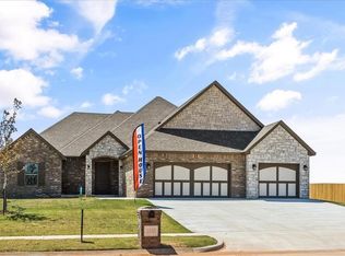 1113 Kimberlin Ln, Tuttle, OK 73089