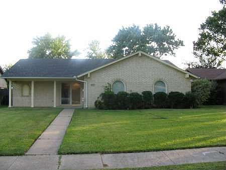 1st image of 2317 Richwood Dr