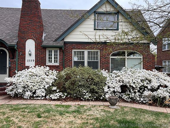 2nd image of 1559 S Gillette Ave