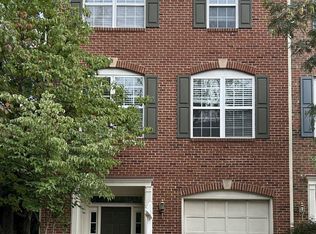 4025 Shaughnessy Ct, Fairfax, VA 22030