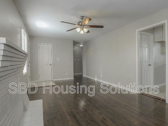 3rd image of 2604 Waples St