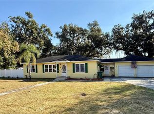 708 Mission Dr, Wildwood, FL 34785