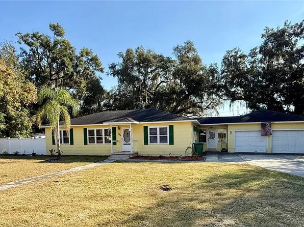 708 Mission Dr, Wildwood, FL 34785