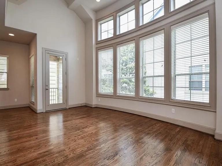 2908 Leeland St — Photo 10
