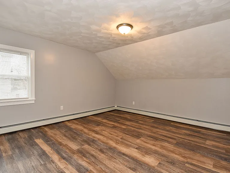 41-39 Benefit St — Photo 11