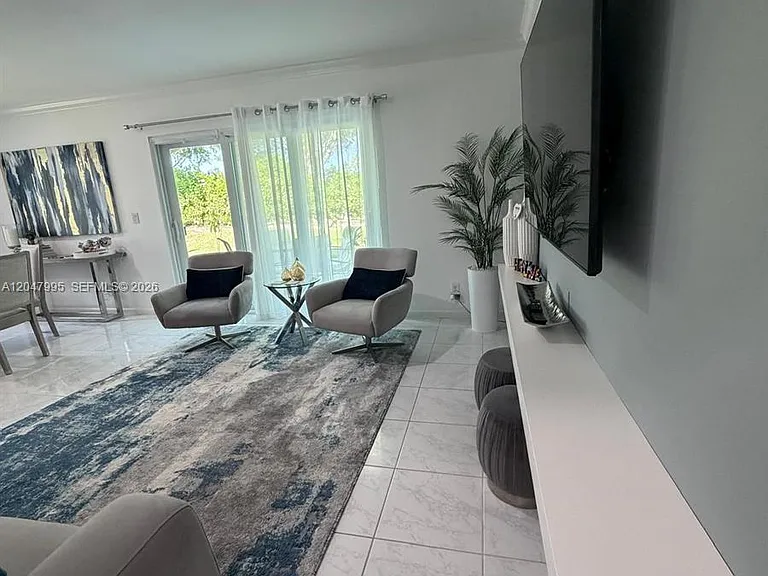 1428 SW 47th Ave — Photo 13