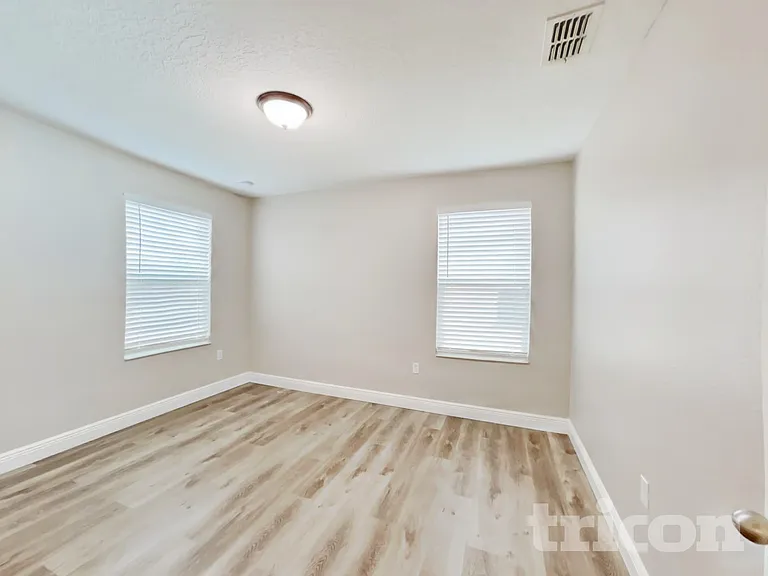 7105 Feather Wood Dr — Photo 8