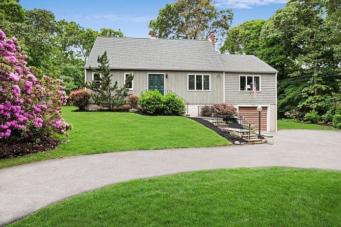 1st image of 3055 Mill Ln
