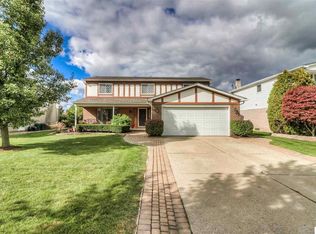 35243 Davison St, Sterling Heights, MI 48310