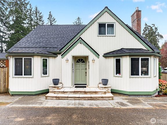 2nd image of 6201 75th Avenue Ct W