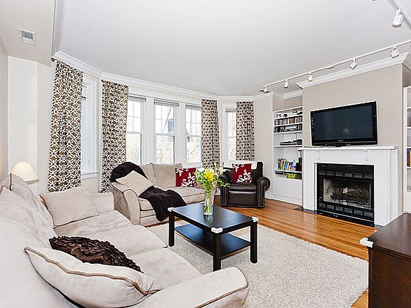 3rd image of 1113 W Lill Ave #2E