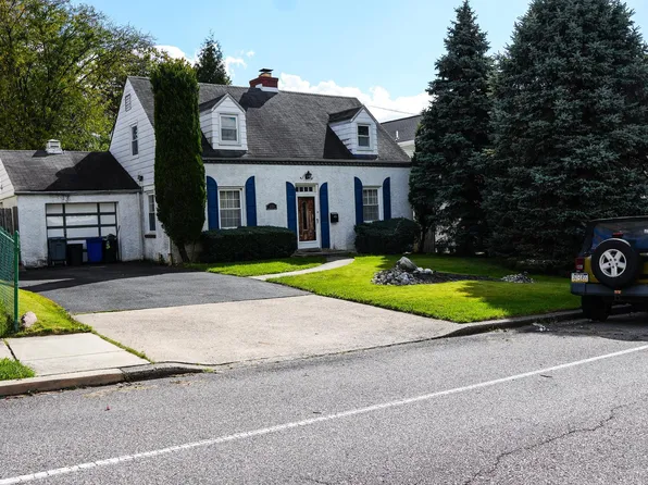 9231 Old Newtown Rd, Philadelphia, PA 19115