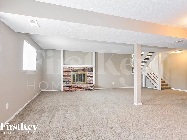 1 Berry Ct — Photo 8