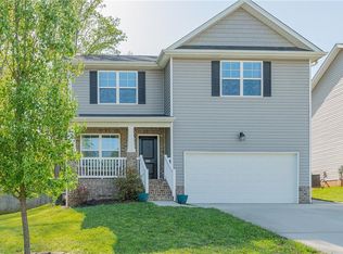 844 Prince Edward Rd, Kernersville, NC 27284