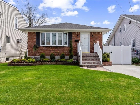 926 Pacific Street, Baldwin, NY 11510