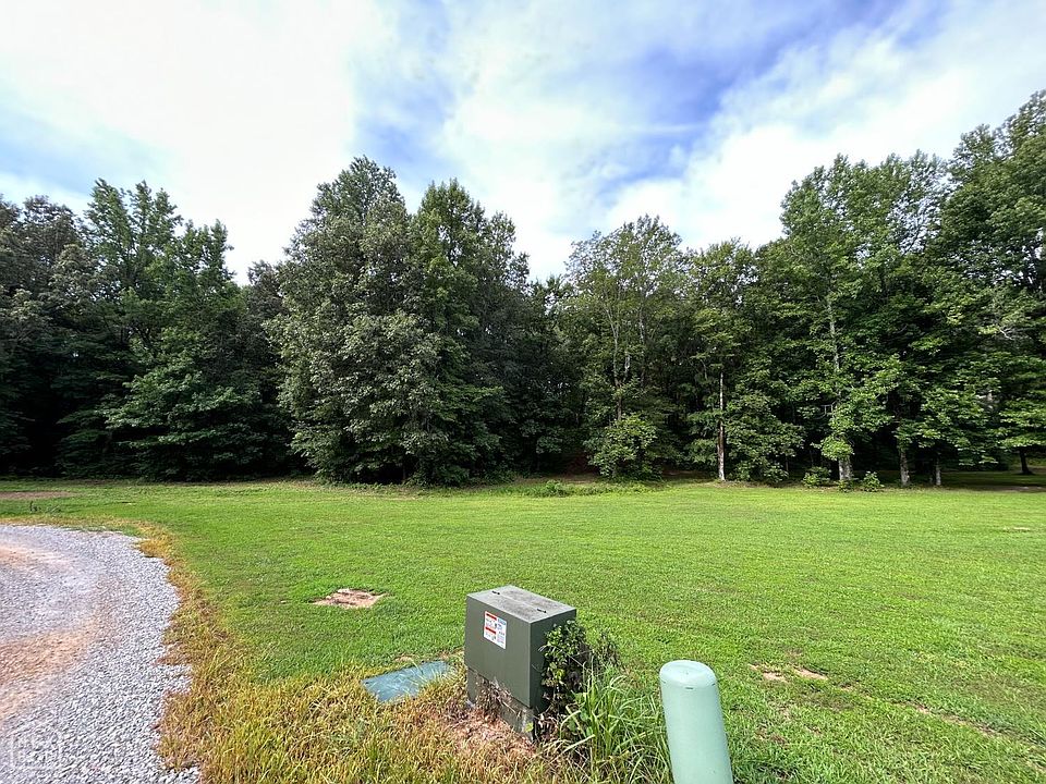 2nd image of 168 County Road 477