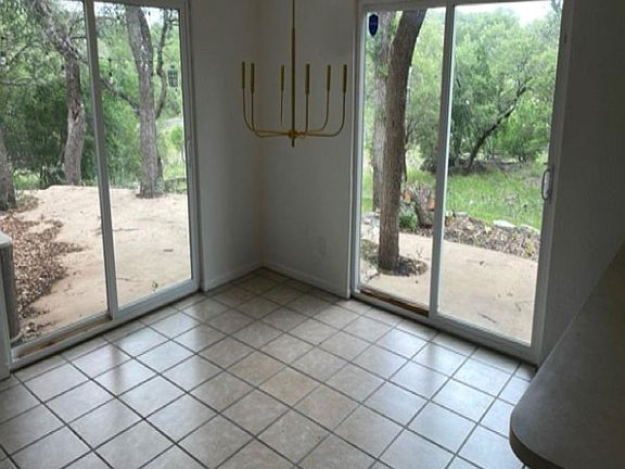 3rd image of 1103 Ute Rd