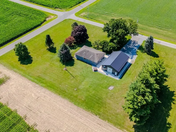 7038 W Division Rd, Wabash, IN 46992