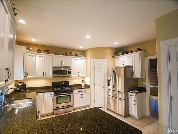 2nd image of 2006 Arena Ct SE