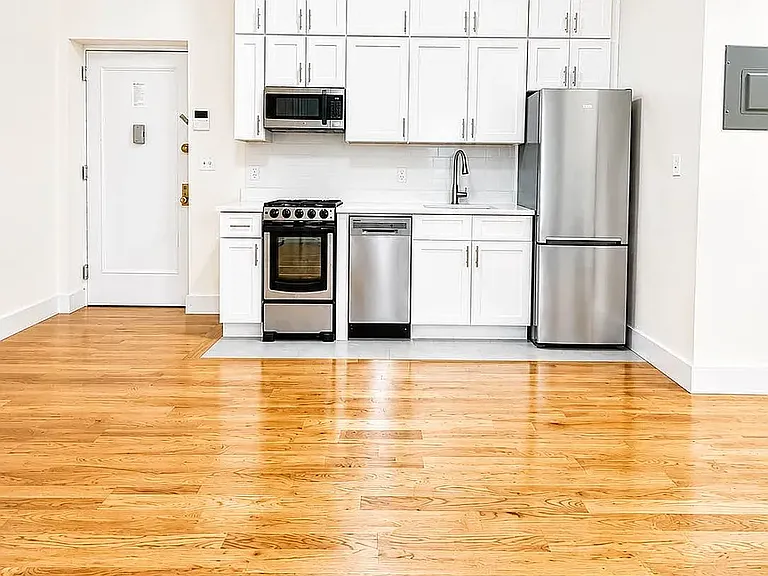 294 W 92nd St #5E — Photo 3