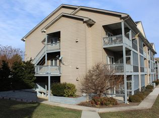 1103 Mariners Way APT 8, Huddleston, VA 24104