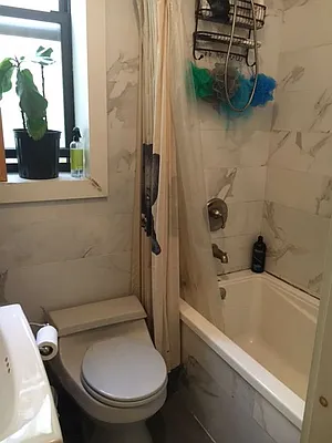 Rented by Nooklyn NYC LLC | media 26