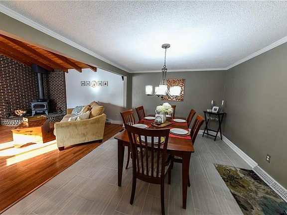 5th image of 95 Heather Hill Dr