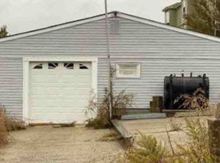 24 Emerson St, Fall River, MA 02720