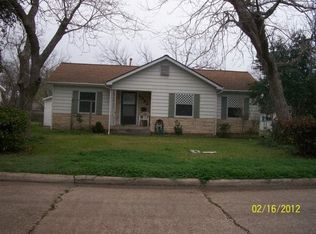 1932 N Avenue G, Freeport, TX 77541