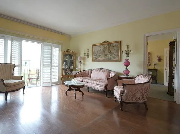 800 Rue Burgundy St Unit 315, Metairie, LA 70005