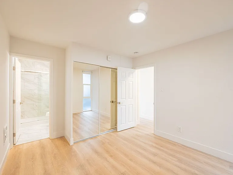 940 Guerrero St — Photo 4