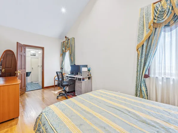 3821 Avenue S image 24 of 42