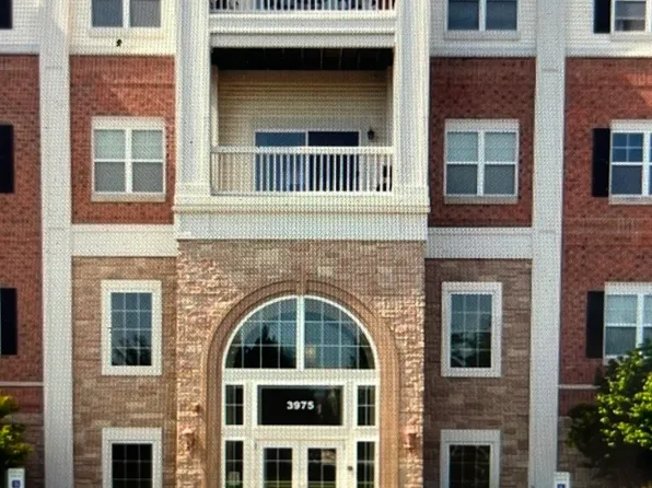 3975 Idlewild Ln Unit 107, Naperville, IL 60564