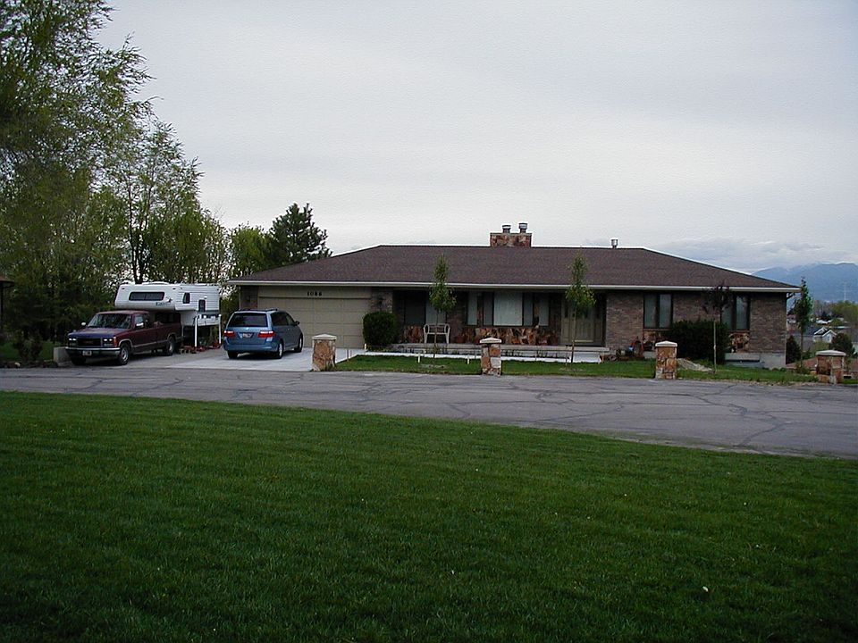 1st image of 1086 W Framewood Ln