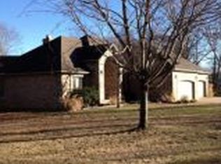 302 Hobart Dr, Forsyth, MO 65653